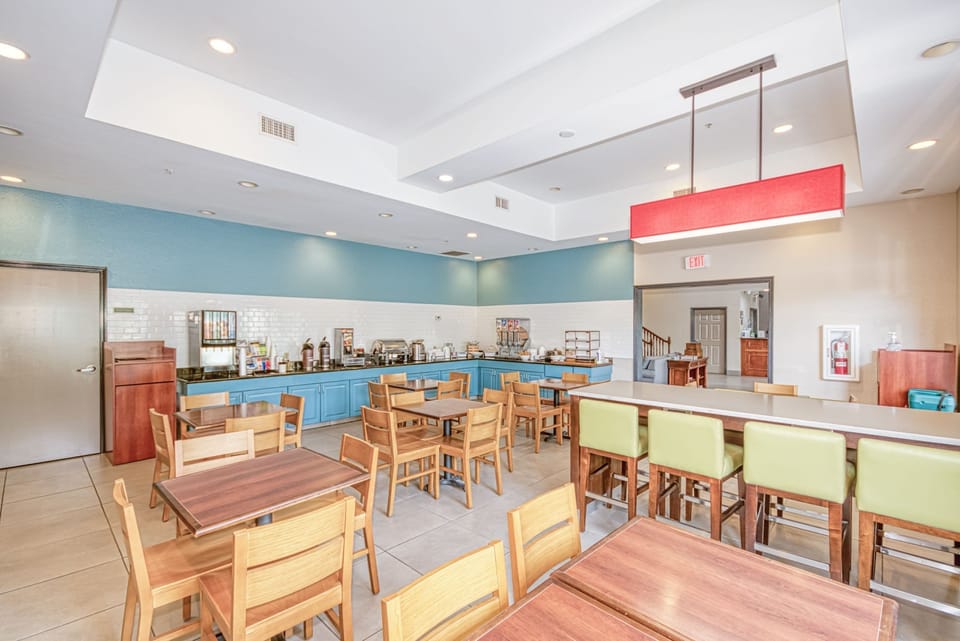 Free daily on-the-go breakfast