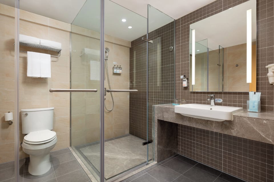 Deep soaking tub, rainfall showerhead, free toiletries, hair dryer