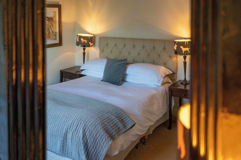 Classic Room | Iron/ironing board, rollaway beds, free WiFi