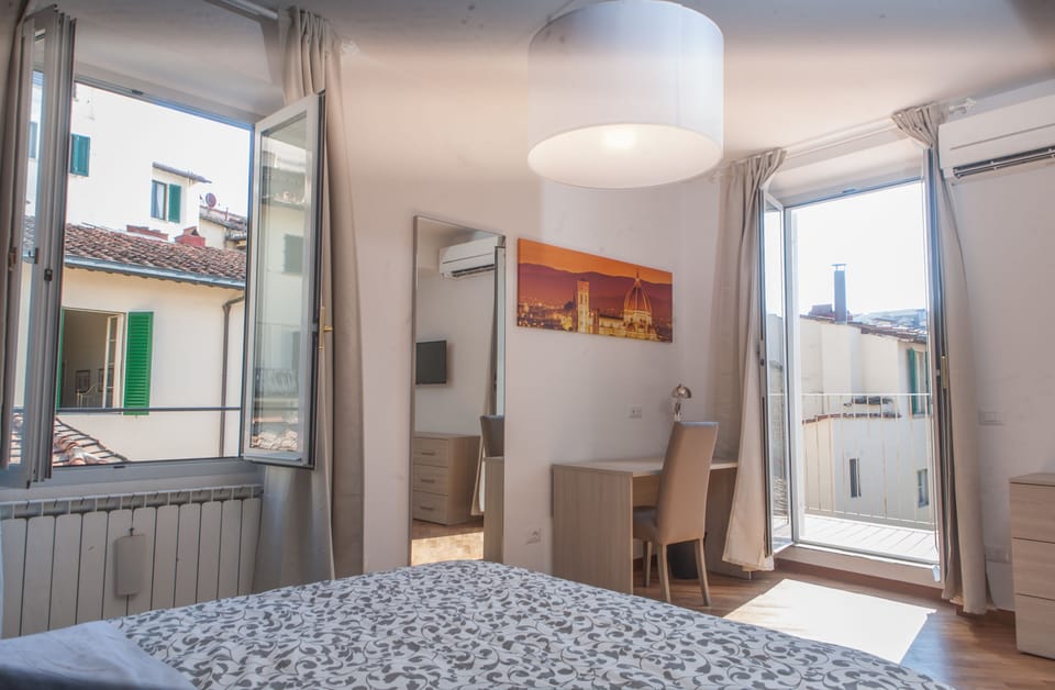 Double Room, Balcony | Premium bedding, in-room safe, desk, cribs (surcharge)
