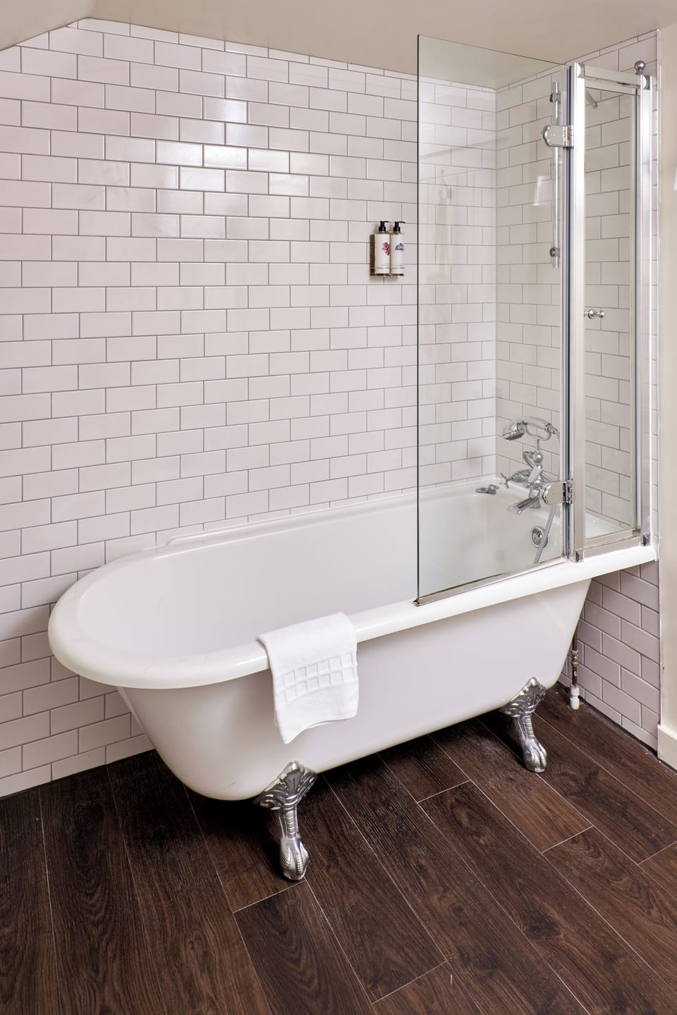 Classic Room | Bathroom | Designer toiletries, hair dryer, bathrobes, towels