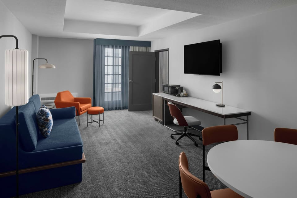 Suite, 1 Bedroom, Hearing Accessible (Accessible Bathtub) | Living area | Flat-screen TV, pay movies