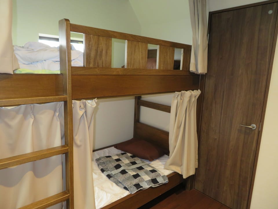 Private Room | Free WiFi