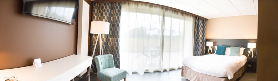 Double Room, 1 Double Bed | In-room safe, desk, blackout drapes, free cribs/infant beds