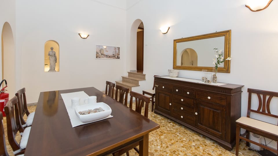 2 bedrooms, desk, iron/ironing board, WiFi (free)