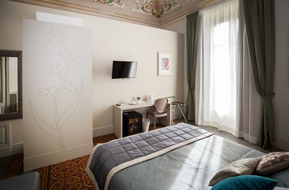 Deluxe Double or Twin Room, 1 Queen Bed with Sofa bed, Balcony, City View | Premium bedding, minibar, in-room safe, desk