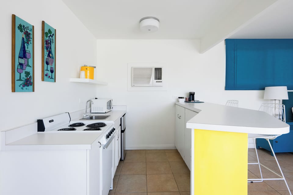 Private kitchenette