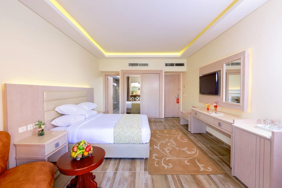 Pillowtop beds, minibar, in-room safe, desk