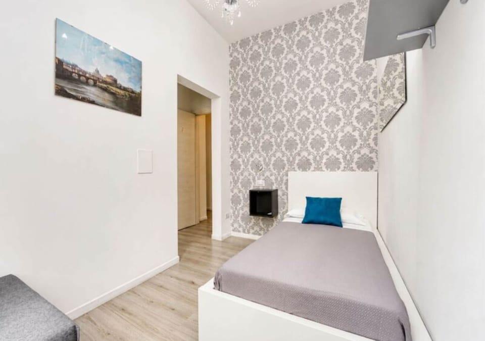 Standard Single Room | Premium bedding, in-room safe, desk, soundproofing