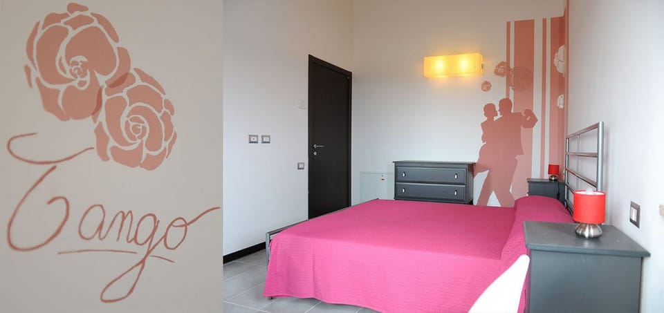 Comfort Room | Premium bedding, minibar, WiFi (free), bed sheets