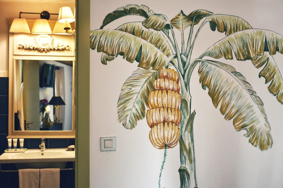 Superior Double Room | In-room safe, desk, soundproofing, free WiFi