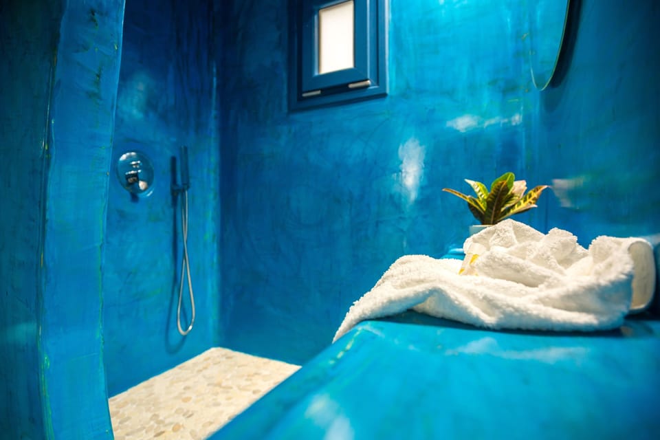 Deluxe Room, Hot Tub, Sea View | Premium bedding, in-room safe, soundproofing, iron/ironing board