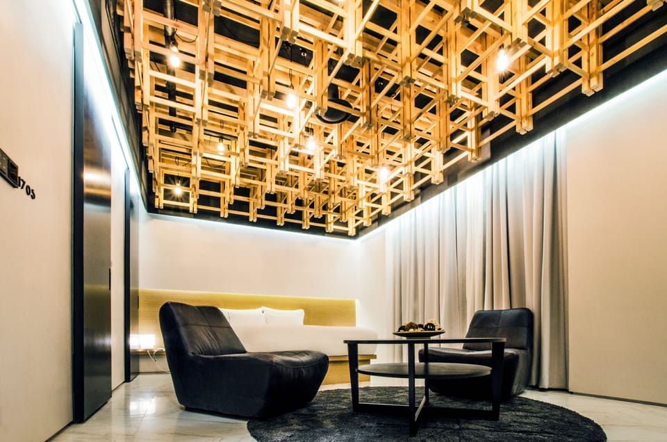 Signature Room | Individually decorated, individually furnished, desk, blackout drapes