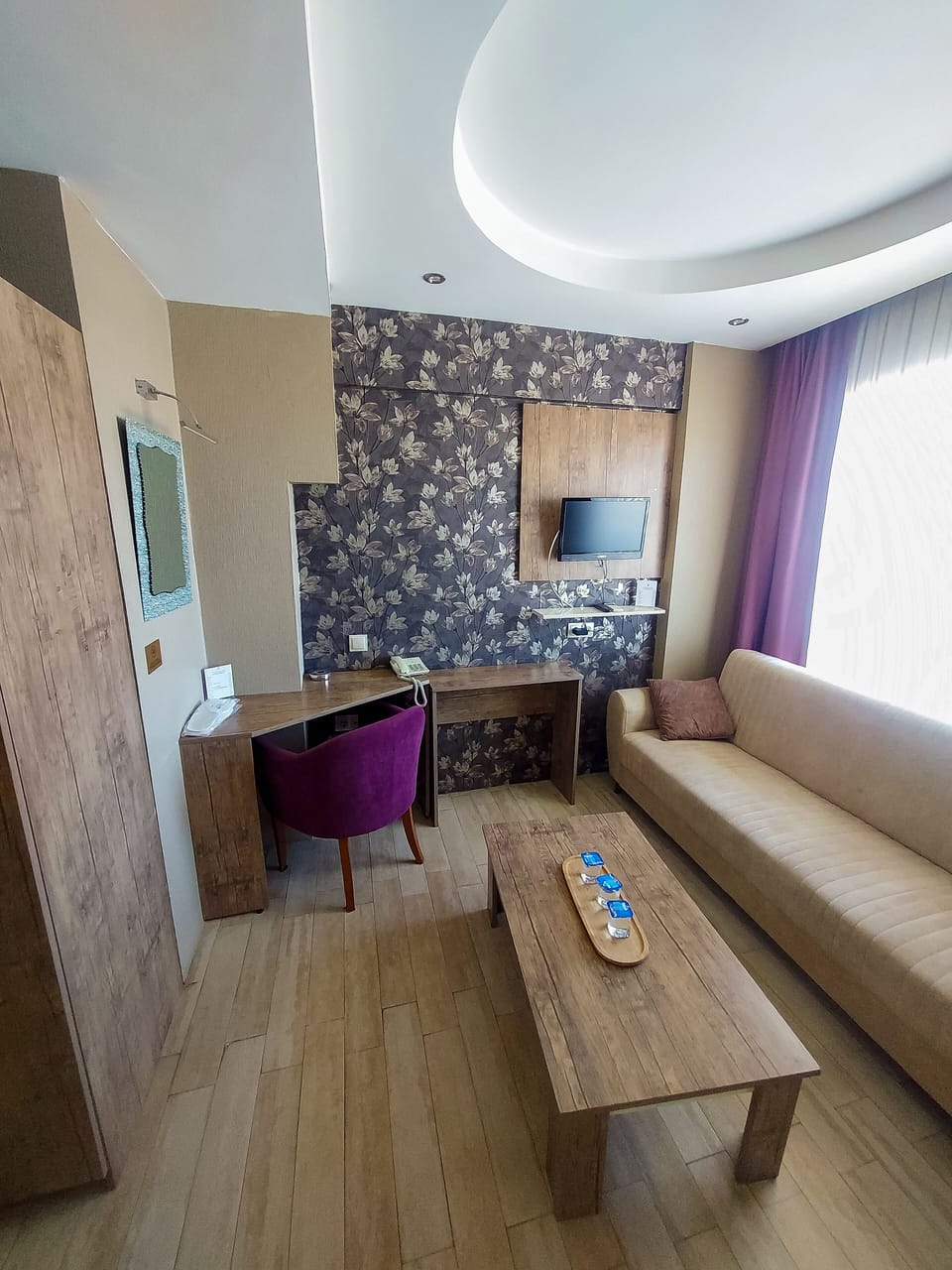 Junior Room | Living area | LCD TV
