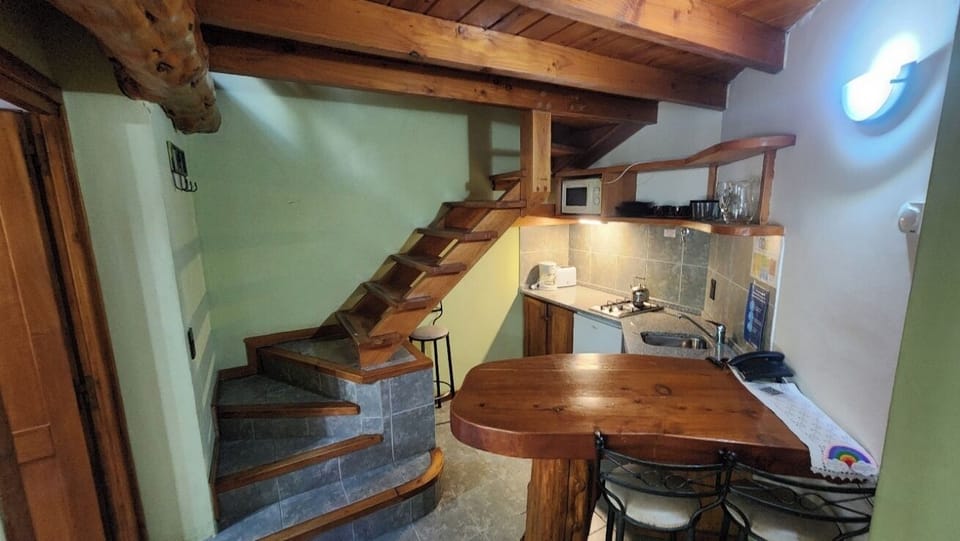 Duplex, 1 King Bed | 1 bedroom, in-room safe, desk, free cribs/infant beds