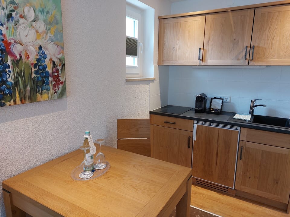 Superior Double Room | Private kitchen | Highchair