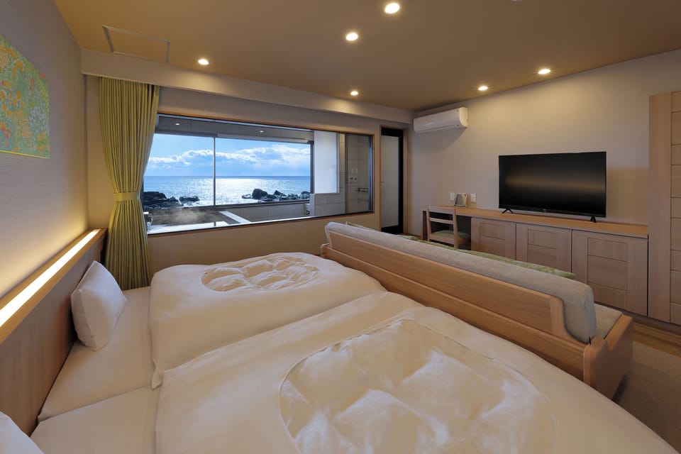 Triple Room | WiFi (free), bed sheets