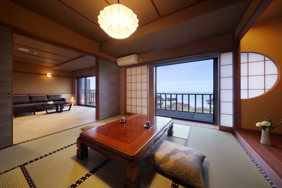 Suite, Shared Bathroom (Monya) | WiFi (free), bed sheets