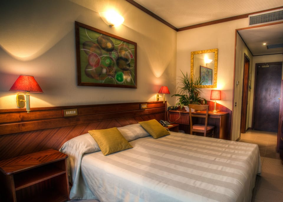 Down comforters, minibar, in-room safe, desk