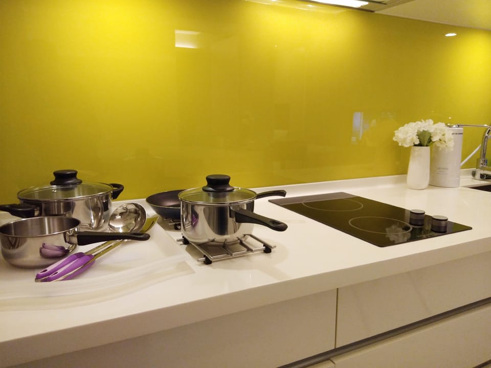 Classic Apartment, 1 Bedroom | Private kitchen | Full-size fridge, microwave, stovetop, electric kettle