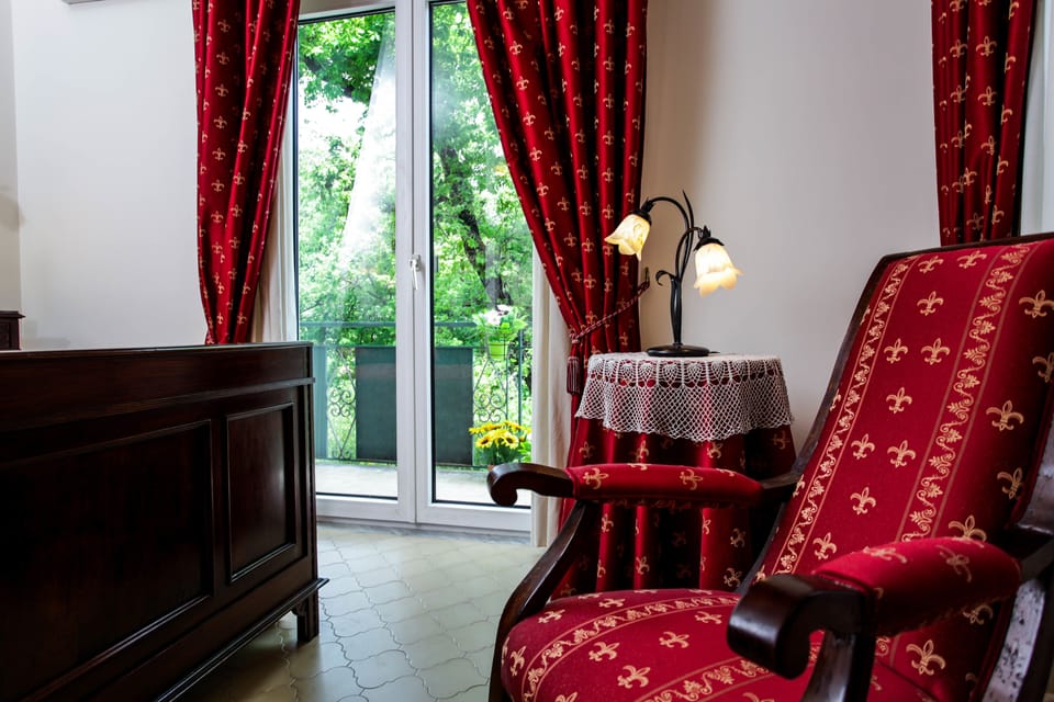 Classic Double Room, Non Smoking, Balcony | Desk, blackout drapes, iron/ironing board (on request), WiFi (free)