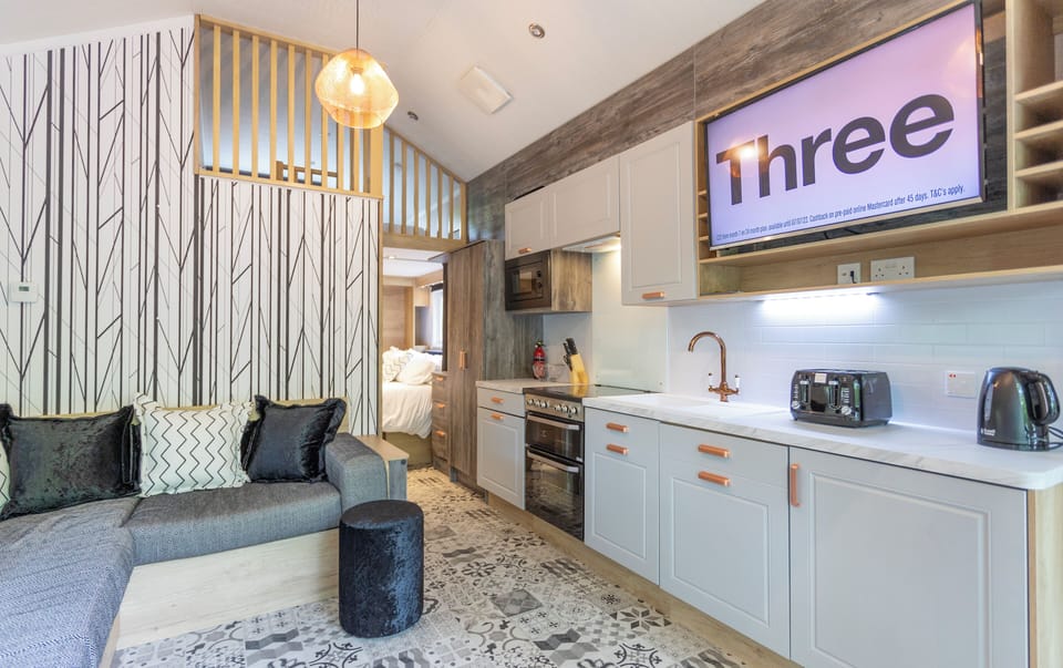Pet Friendly Coppice Cabana | Private kitchen | Full-size fridge, microwave, oven, stovetop