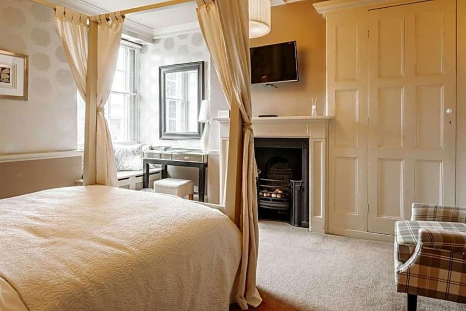 Superior Four Poster Room, King Bed | View from room