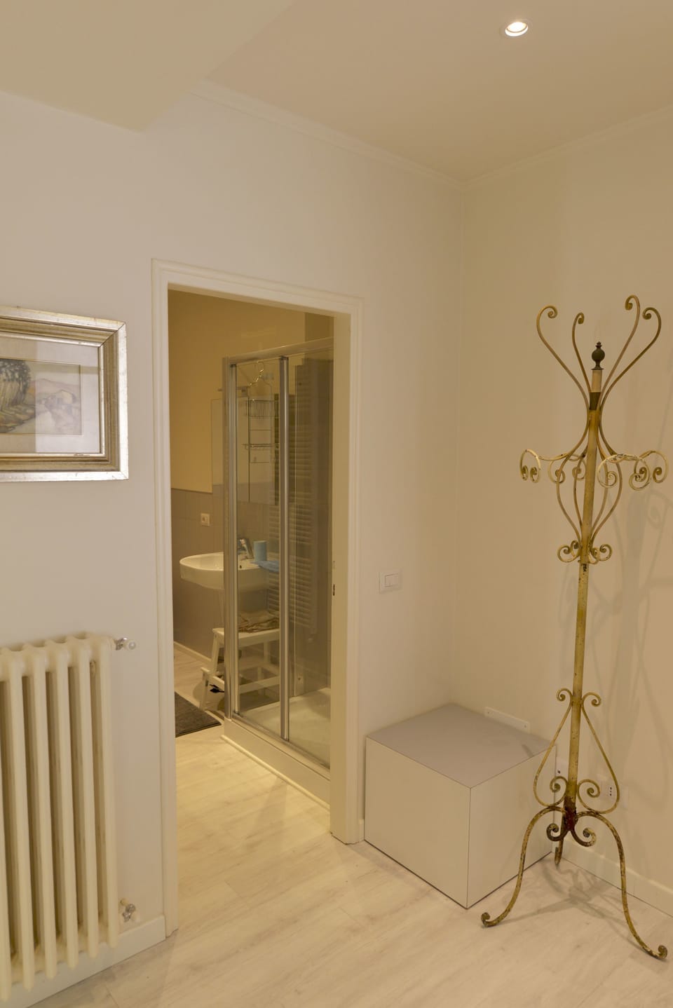 Apartment, 1 Bedroom | Bathroom | Shower, hair dryer, towels