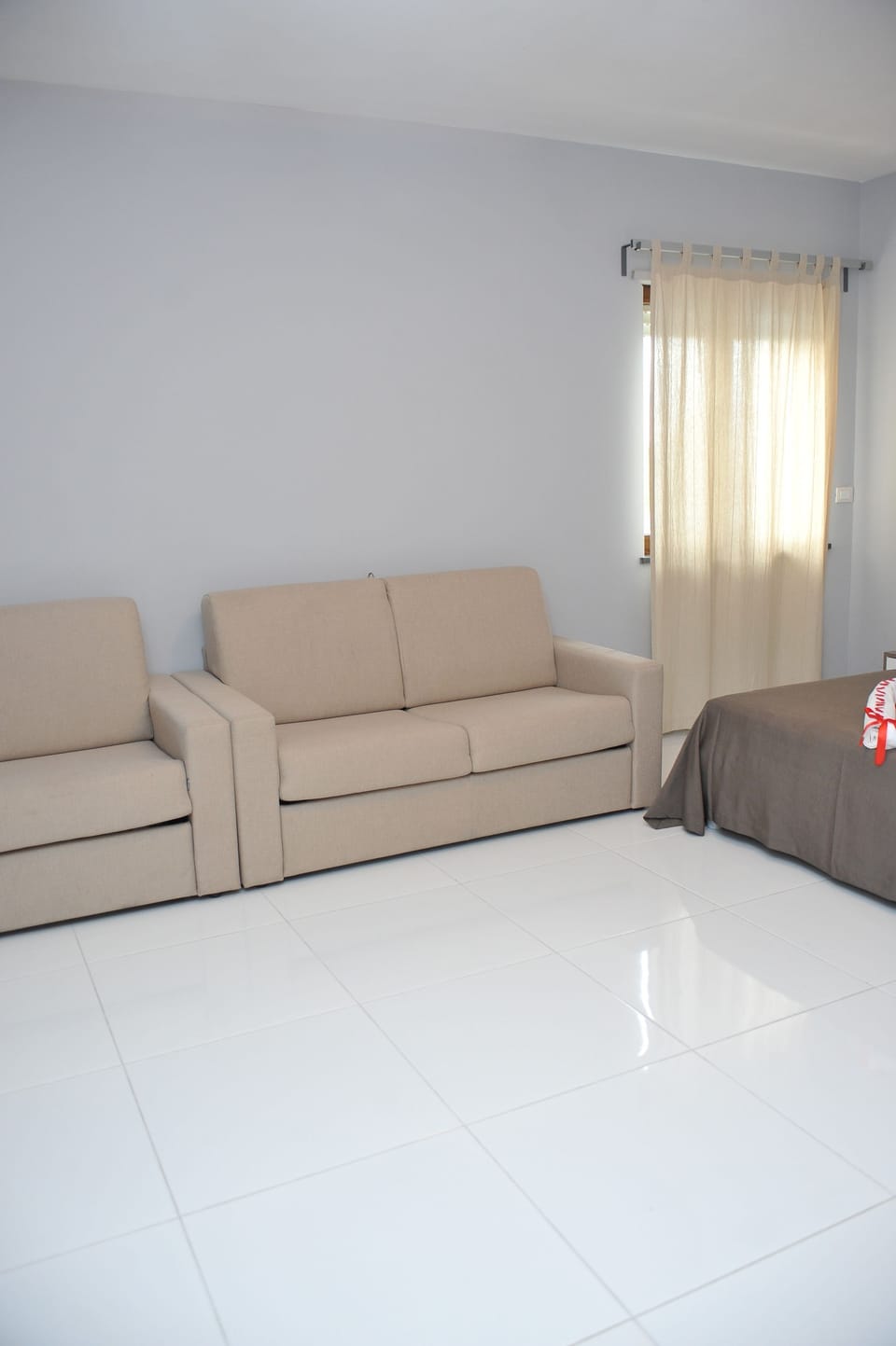 Quadruple Room | Minibar, desk, iron/ironing board, free WiFi