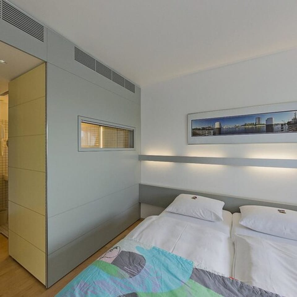 Comfort Double Room | Hypo-allergenic bedding, in-room safe, individually decorated