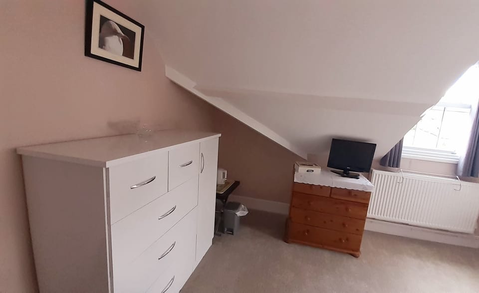 Twin Room, Shared Bathroom