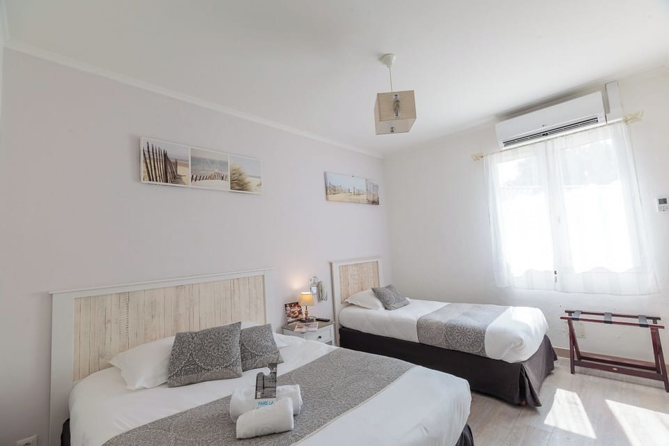 Standard Triple Room | 1 bedroom, in-room safe, desk, blackout drapes