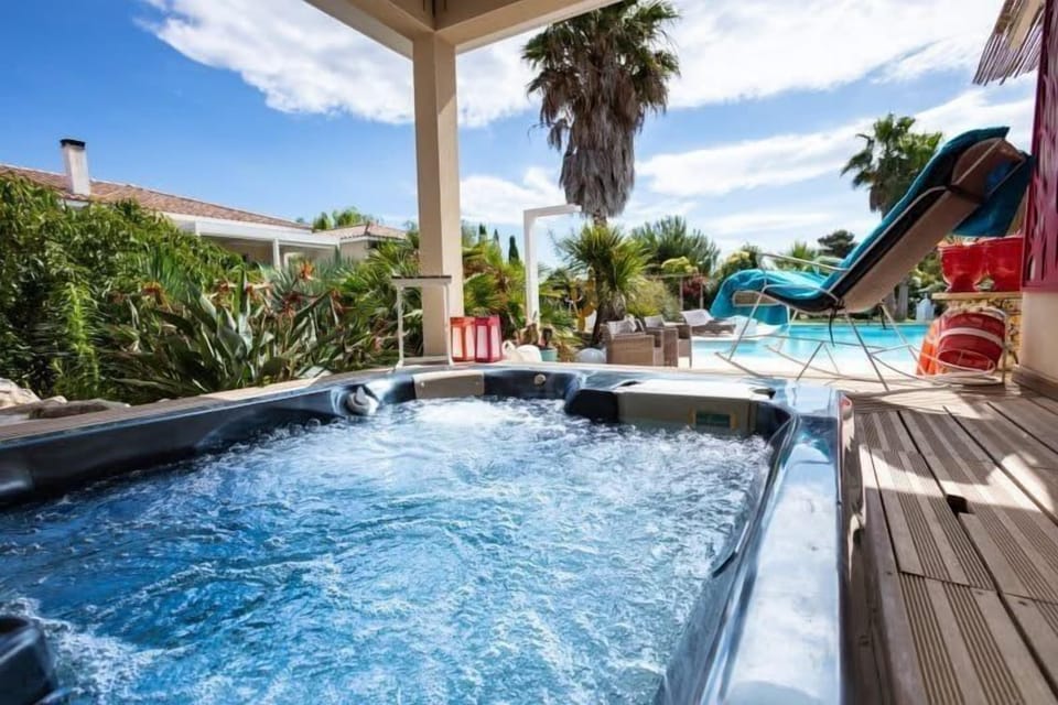 Escapades Lointaines Chambres d'hôtes B&B Bed and Breakfast in Canet-en-Roussillon