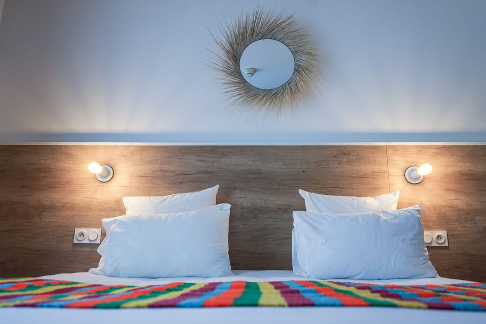 Superior Double Room | Soundproofing, iron/ironing board (on request), WiFi (free), bed sheets