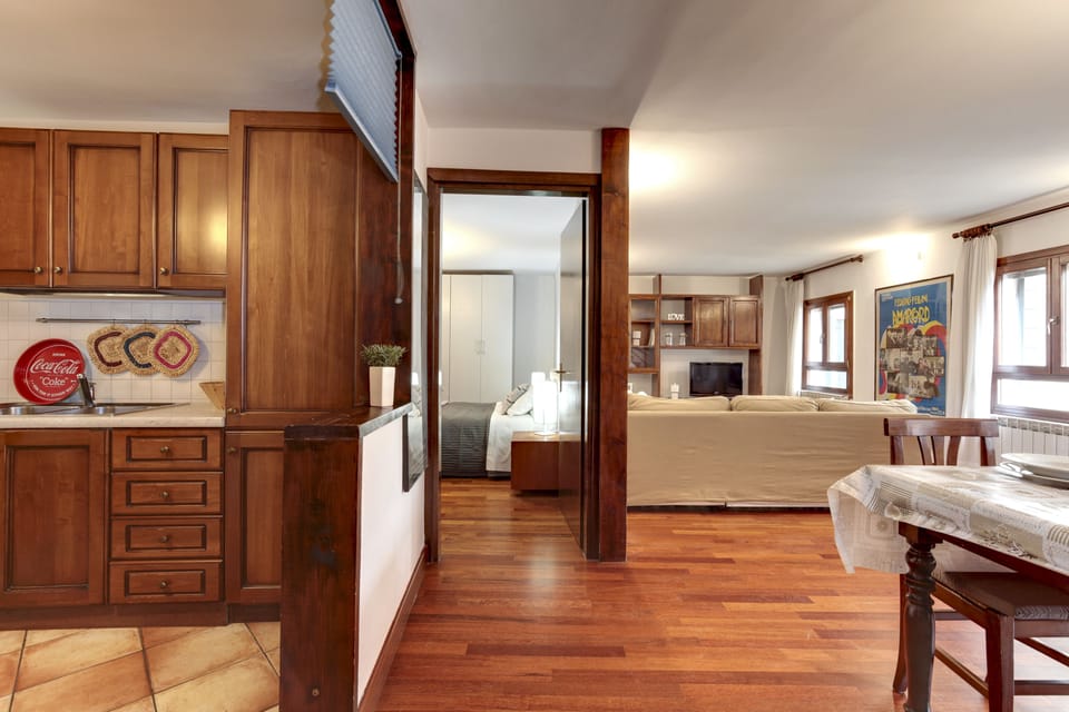 Apartment, 2 Bedrooms | Private kitchen | Coffee/tea maker, full-size fridge, microwave, oven