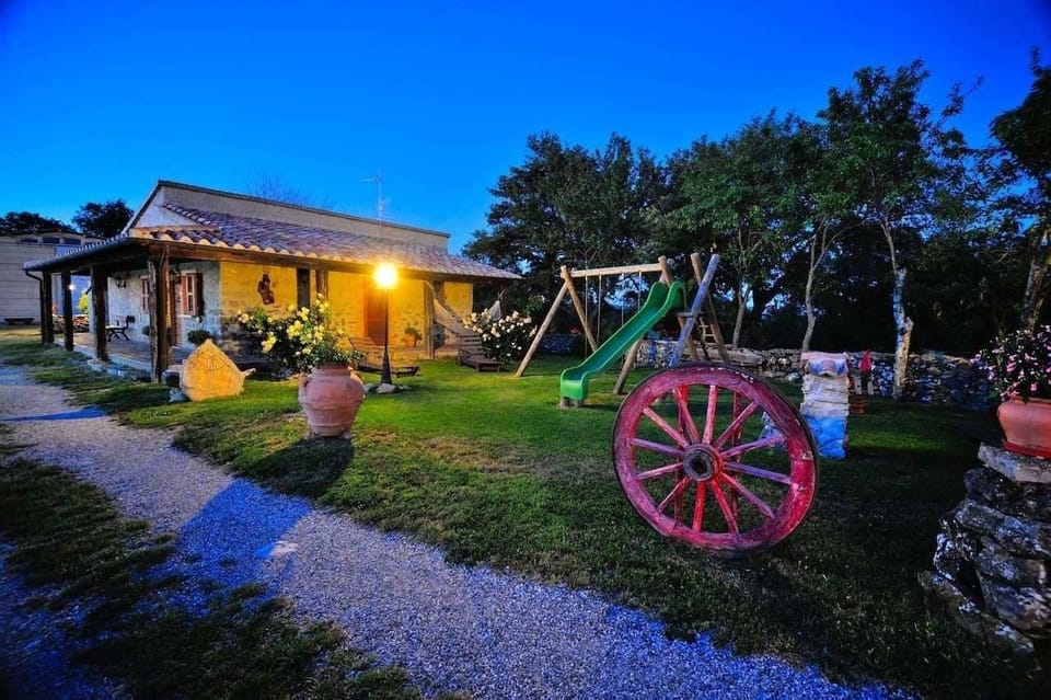 Children's play area - outdoor