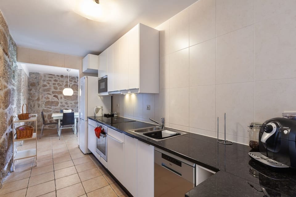 Comfort Cottage, 3 Bedrooms | Private kitchen | Fridge, microwave, coffee/tea maker, dining tables