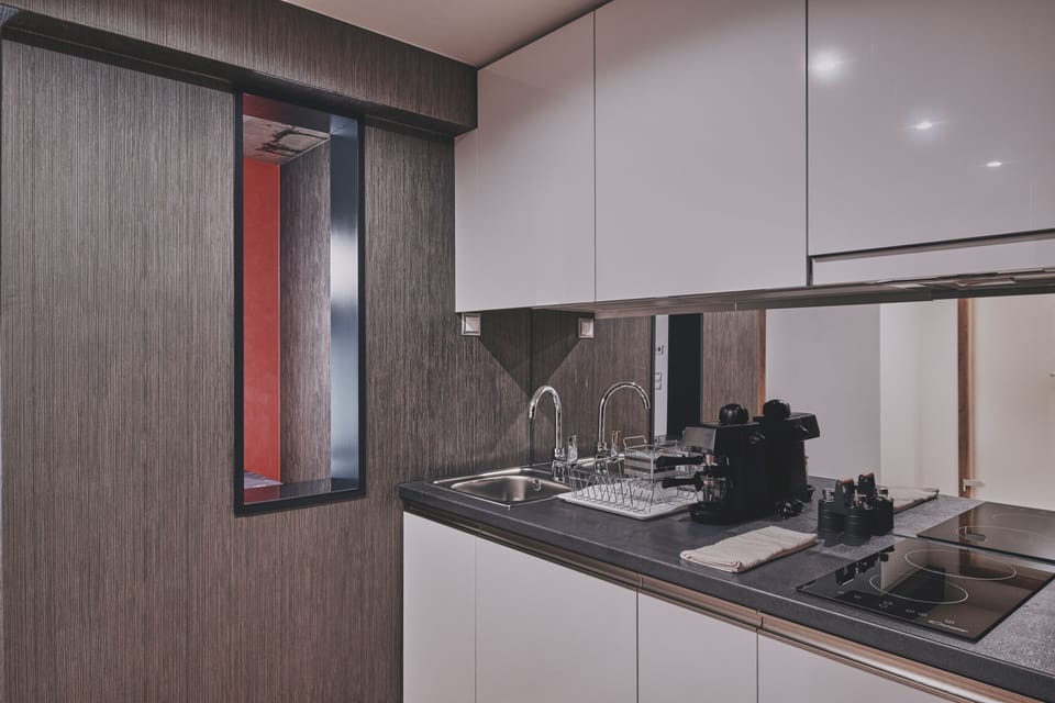 Superior 1bedroom apartman with jacuzzi | Private kitchen | Fridge, coffee/tea maker, electric kettle
