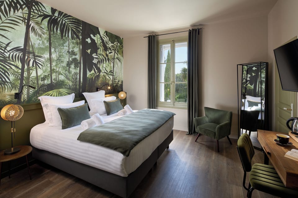 Deluxe Double or Twin Room | Premium bedding, pillowtop beds, in-room safe, desk