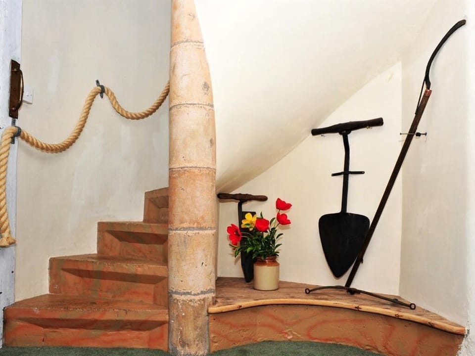 Suite, Ensuite (East Granary) | Miscellaneous