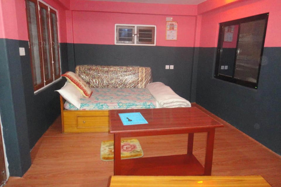 In-room safe, desk, free WiFi