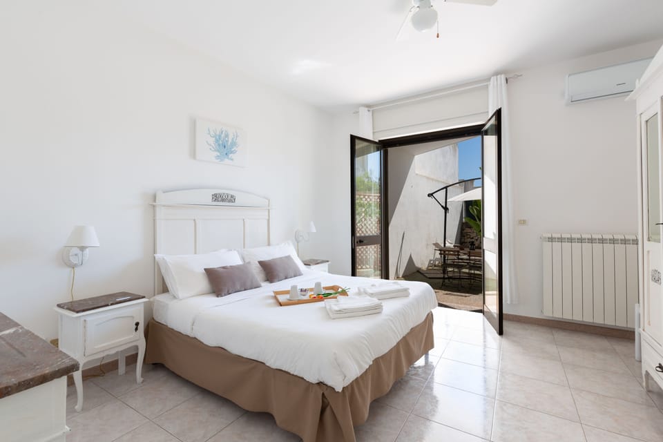 Double Room, Terrace | Free WiFi, bed sheets