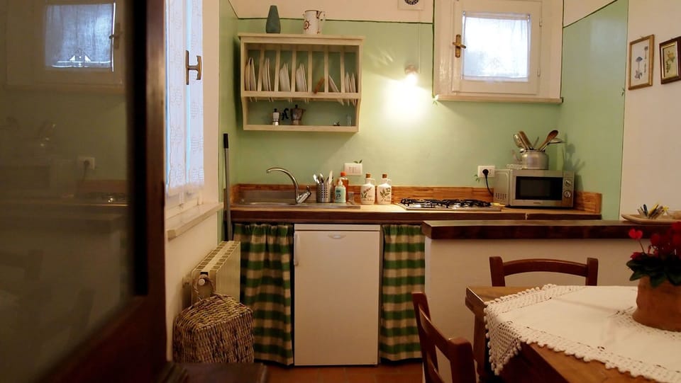 House, 2 Bedrooms, Garden View, Annex Building | Private kitchen | Fridge, espresso maker, coffee/tea maker, electric kettle