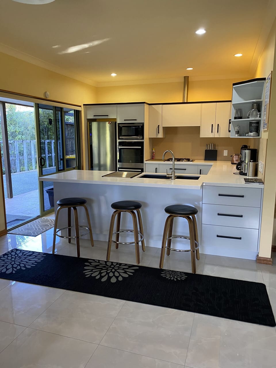 Superior House, 5 Bedrooms, Balcony, Garden View | Private kitchen | Coffee/tea maker, full-size fridge, microwave, oven
