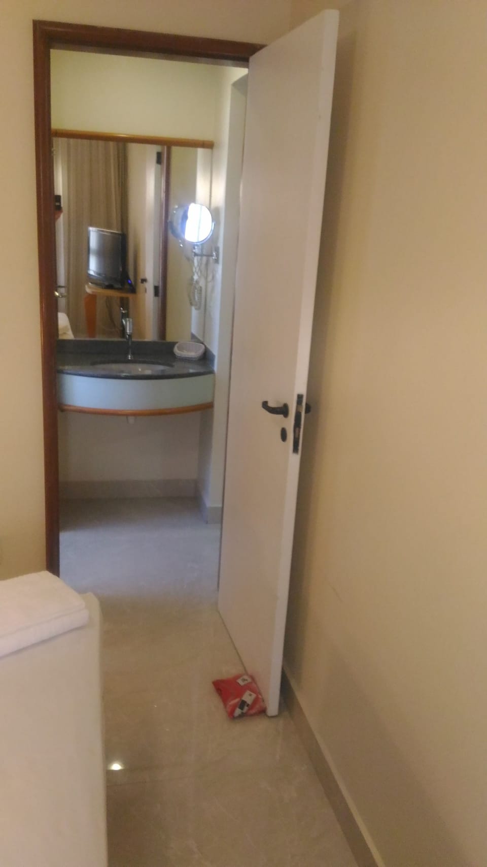 Apartamento 1301 | Bathroom amenities | Shower, hair dryer, towels