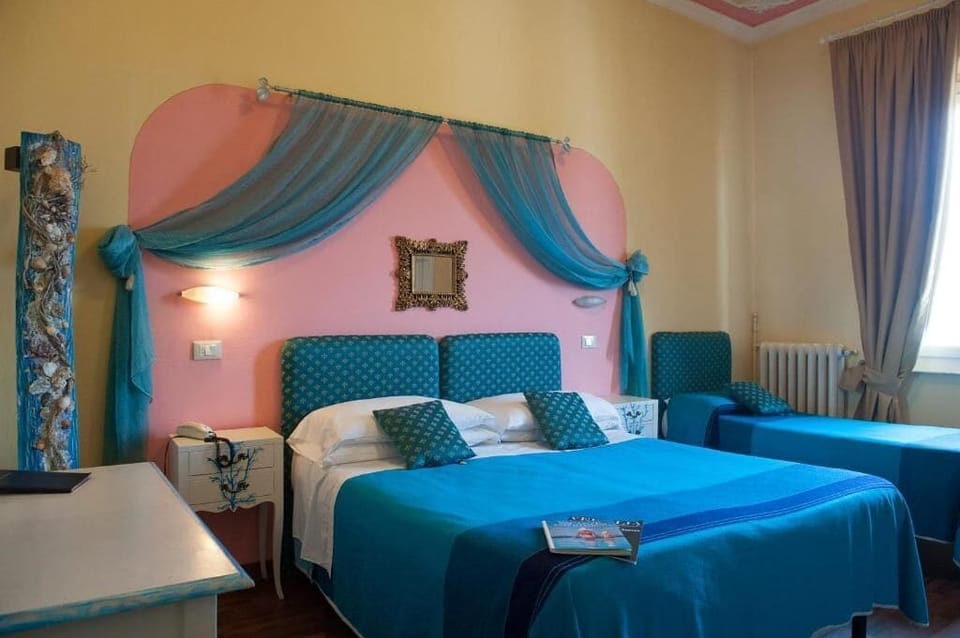 Hypo-allergenic bedding, down comforters, Select Comfort beds, minibar