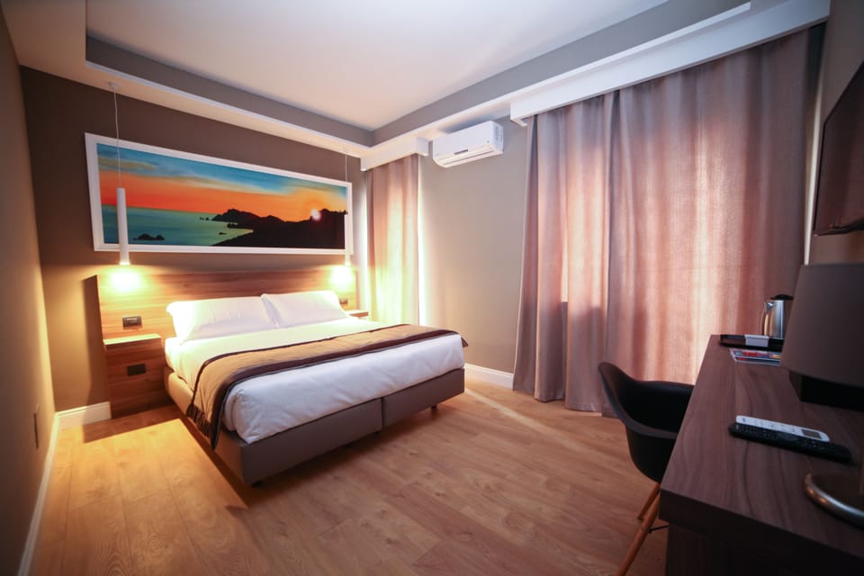 Deluxe Double or Twin Room, Balcony | Frette Italian sheets, premium bedding, down comforters, pillowtop beds