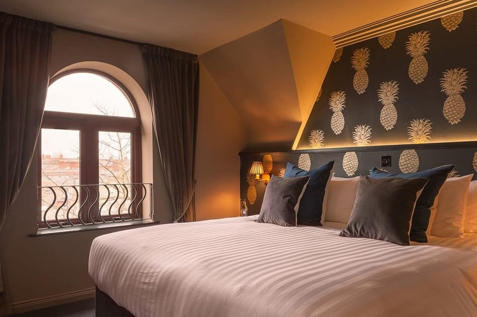 Egyptian cotton sheets, premium bedding, desk, laptop workspace