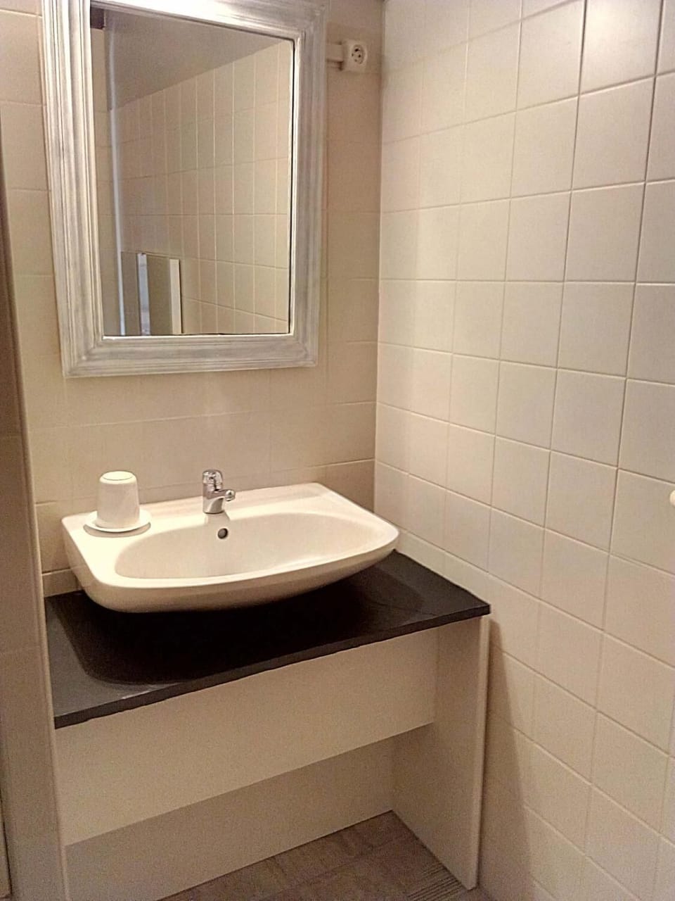 Hair dryer, towels