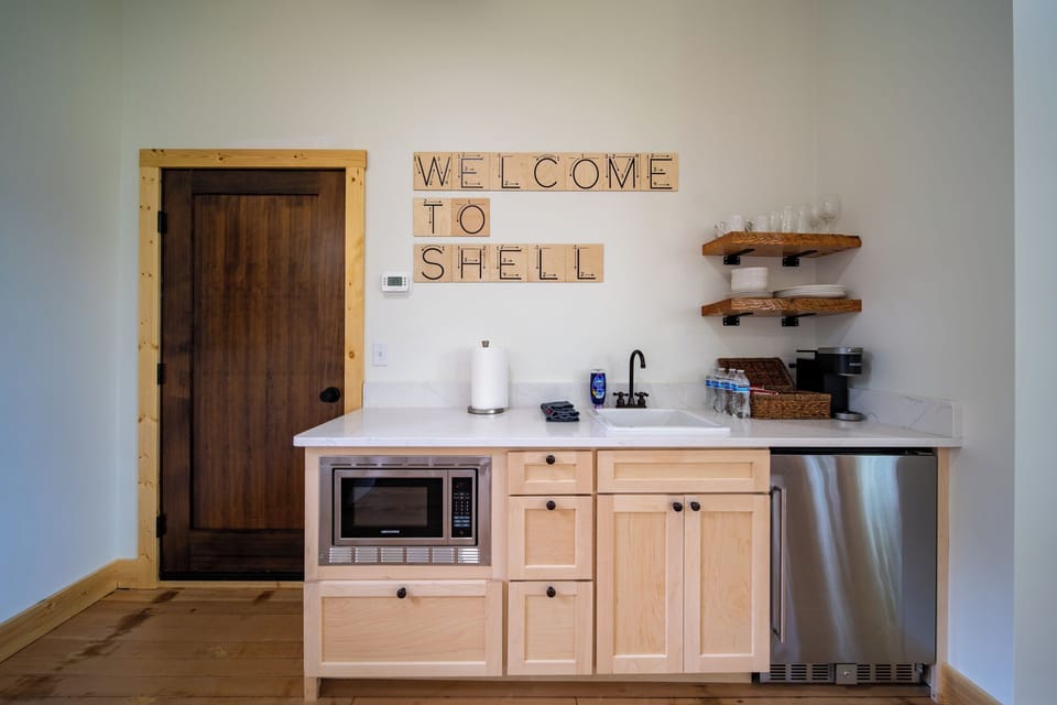 Family House, Mountain View | Private kitchen | Coffee/tea maker, shared microwave, toaster, waffle maker